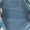 Bolso de mano Hermès Mini Evelyne en cuero togo azul - Detail D2 thumbnail