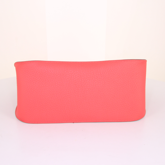 Hermes Jypsiere shoulder bag in pink Jaipur togo leather - Detail D4