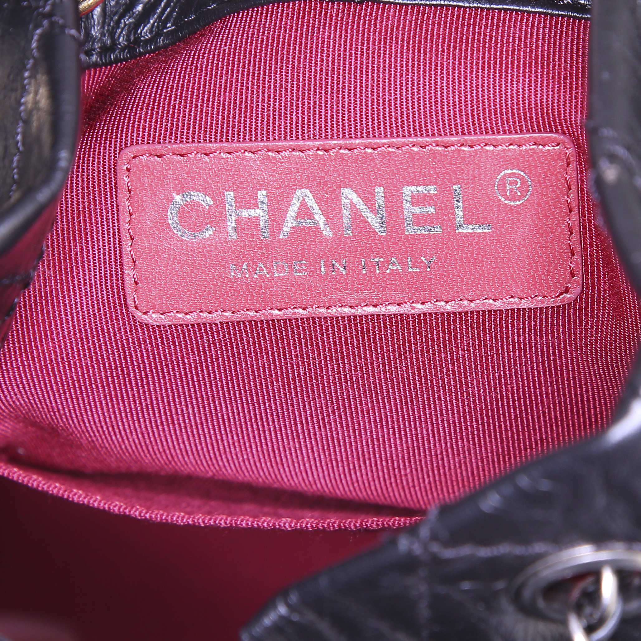 Chanel Gabrielle  backpack in black quilted leather - Detail D3