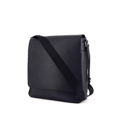 Louis Vuitton shoulder bag in grey taiga leather