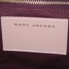 Bolso de mano Marc Jacobs en cuero beige - Detail D4 thumbnail