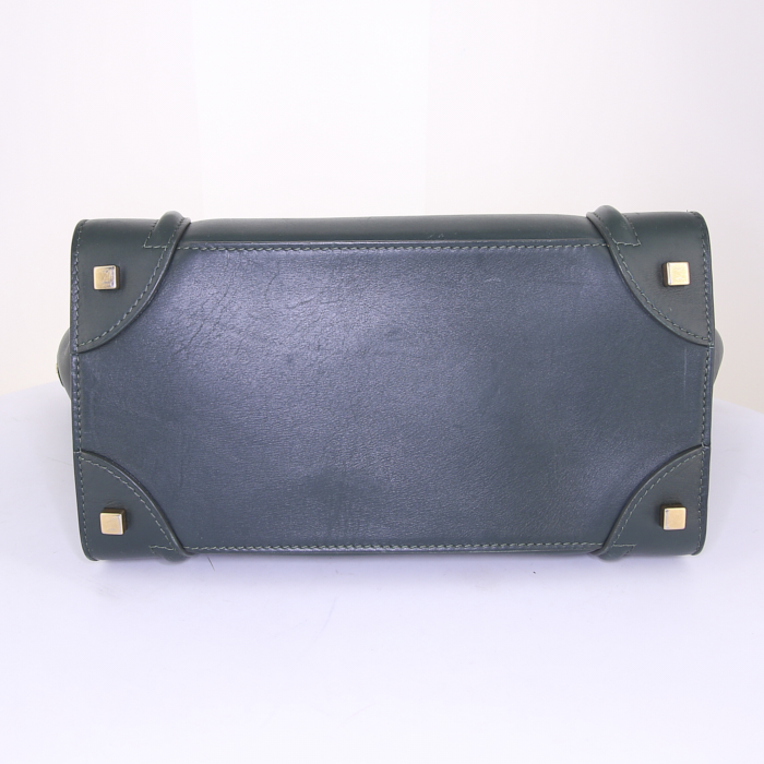 Celine Luggage Mini handbag in green leather - Detail D4