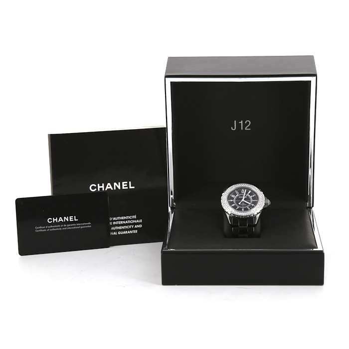 Montre Chanel J12 en céramique noire Vers  2006 - Detail D2