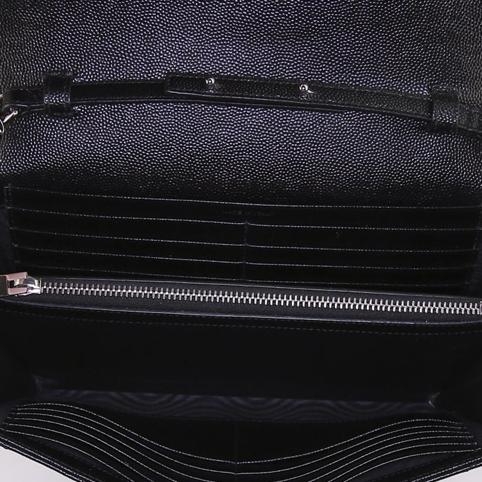 Sac bandoulière Saint Laurent Wallet on Chain en cuir grainé matelassé noir - Detail D2