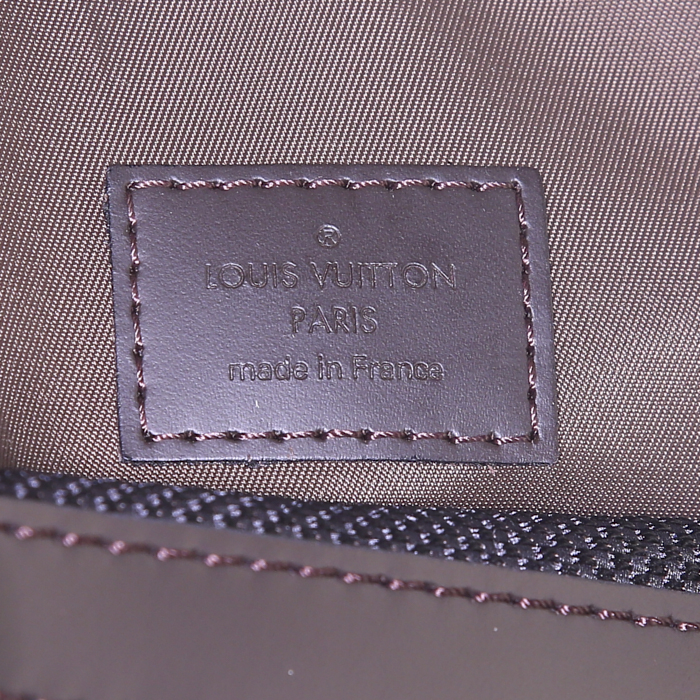Valise Louis Vuitton Geant Souverain en toile noire et cuir noir - Detail D4