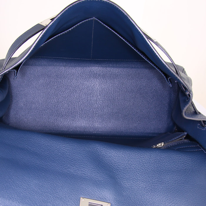Sac à main Hermes Kelly 35 cm en cuir bleu-foncé - Detail D3