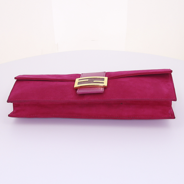 Fendi Baguette pouch in pink suede and pink leather - Detail D4