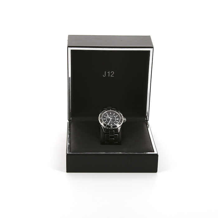 Chanel J12 watch in black ceramic Circa  2000 - Detail D2