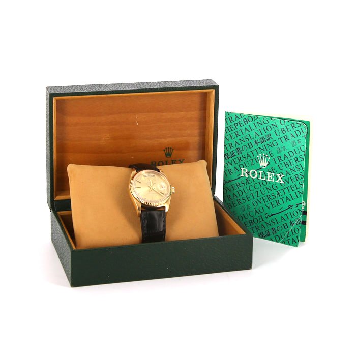 Reloj Rolex Day-Date de oro amarillo Ref :  18038 Circa  1980 - Detail D2