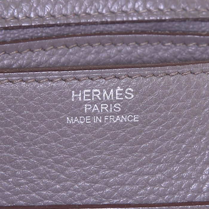 Borsa a tracolla Hermès Steve in pelle grigia - Detail D3