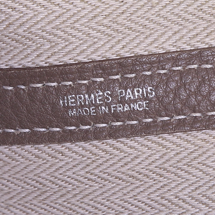 Shopping bag Hermes Garden in pelle etoupe - Detail D3