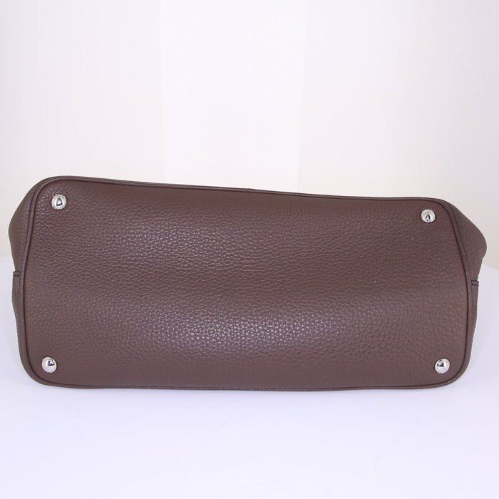 Sac cabas Prada Double en cuir grainé marron - Detail D5