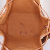 Borsa Louis Vuitton petit Noé modello piccolo in pelle Epi marrone - Detail D2 thumbnail