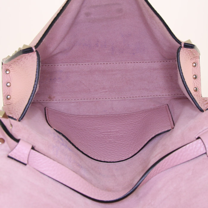 Borsa a tracolla Valentino Garavani Rockstud in pelle martellata rosa decorazioni con borchie - Detail D2