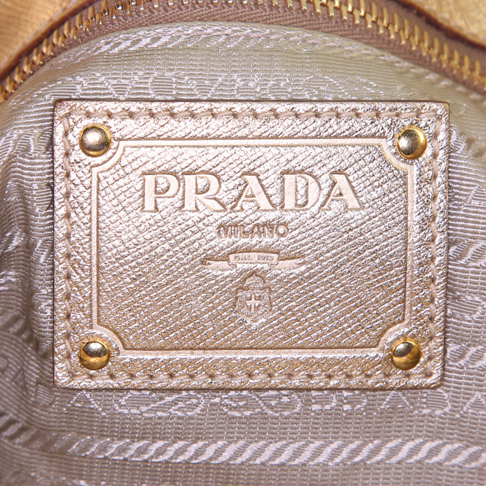 Shopping bag Prada in pelle saffiano dorata - Detail D3