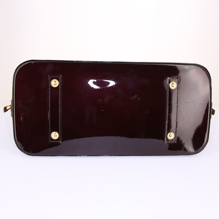 Borsa Louis Vuitton Alma in pelle verniciata monogram bordeaux - Detail D4