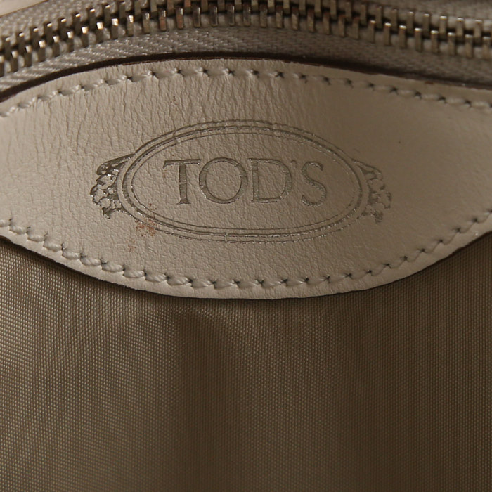 Sac bandoulière Tod's Double T en cuir blanc - Detail D3