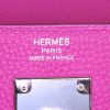 Bolso de mano Hermes Kelly 28 cm en cuero togo púrpura - Detail D4 thumbnail