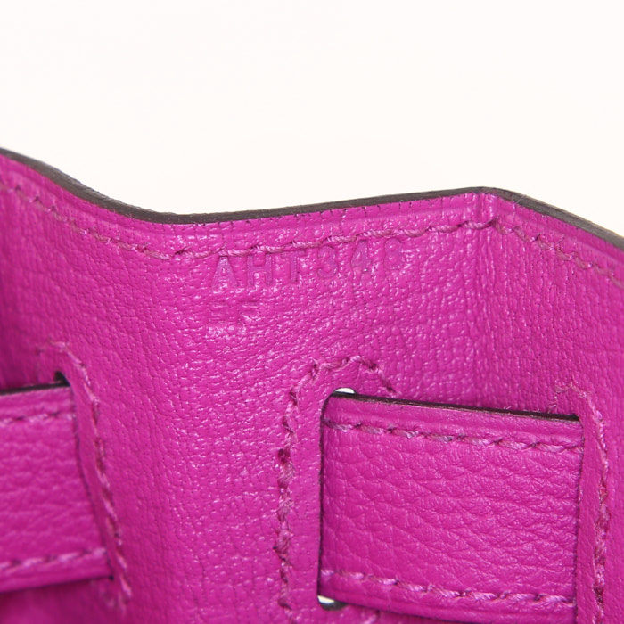Borsa Hermes Kelly 28 cm in pelle togo porpora - Detail D5