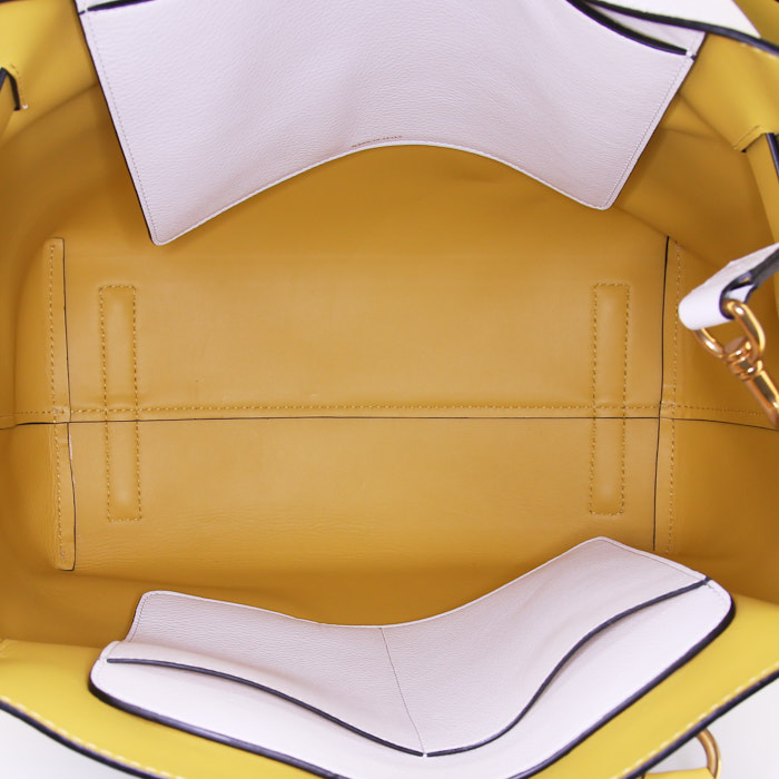 Sac cabas Burberry The Belt grand modèle en cuir grainé blanc jaune et vert - Detail D3