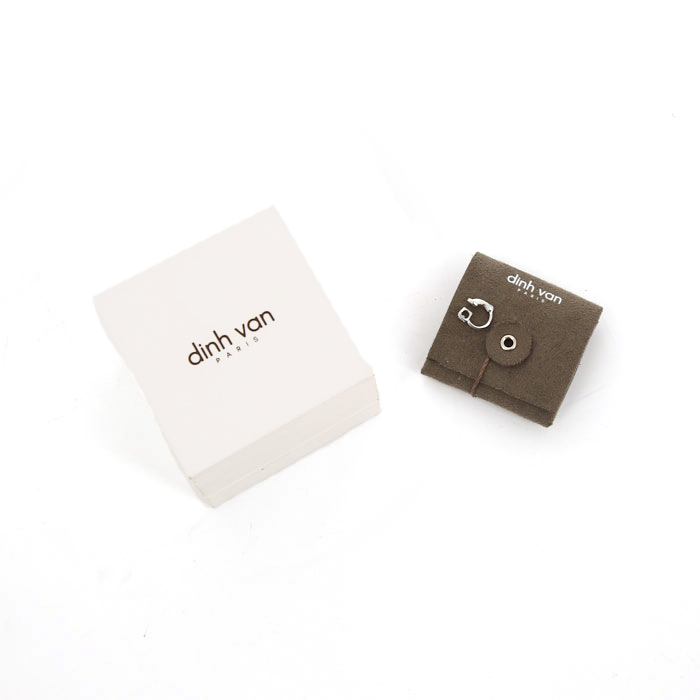 Pendiente Dinh Van Cube en oro blanco y diamante - Detail D2