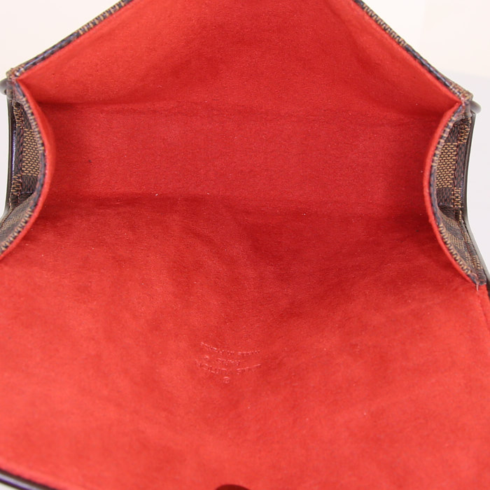 Pochette Louis Vuitton Florentine in tela cerata con motivo a scacchi ebano e pelle marrone - Detail D2