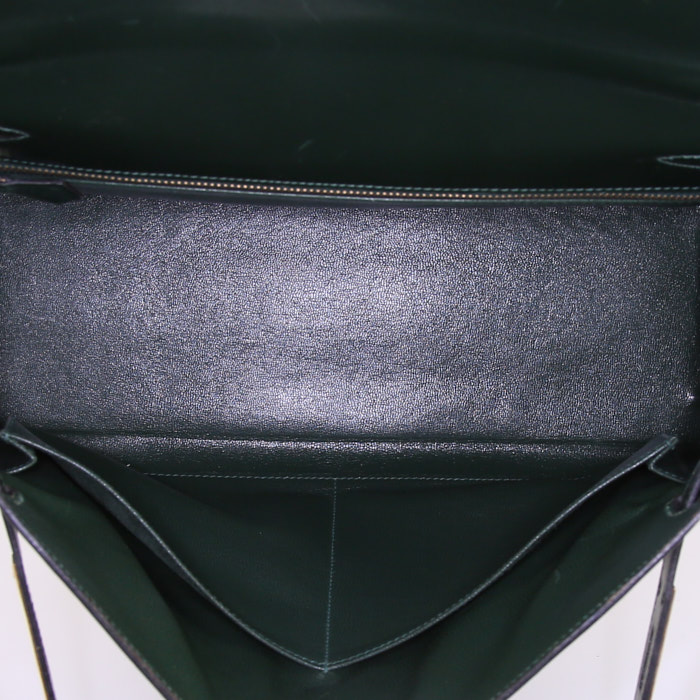 Hermes Kelly 32 cm handbag in dark green box leather - Detail D2