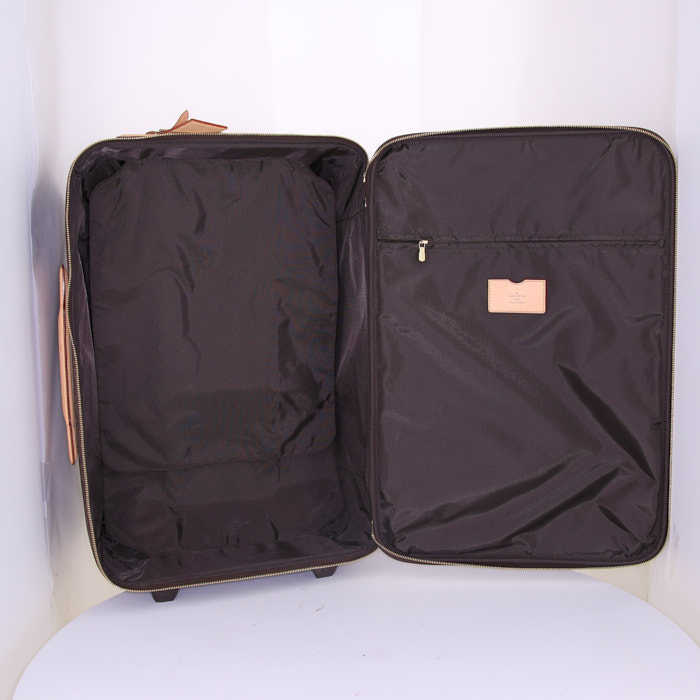 Maleta flexible Louis Vuitton Pegase en lona Monogram marrón y cuero natural - Detail D2