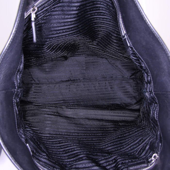 Shopping bag Prada in pelle saffiano nera bianca e grigia - Detail D3