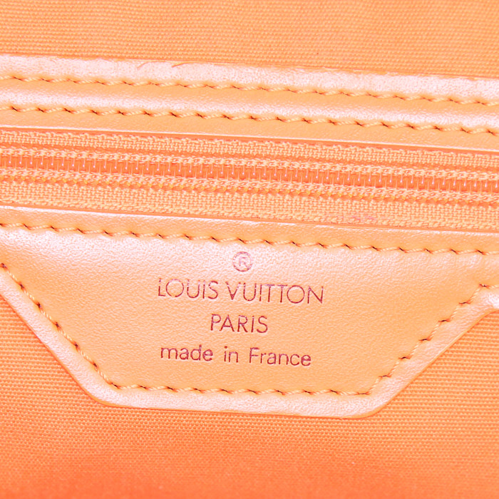 Bolso Cabás Louis Vuitton Louis Vuitton Sac Plat en cuero Epi naranja - Detail D3