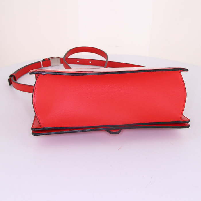 Borsa a tracolla Loewe Bracelona in pelle verniciata rossa - Detail D5
