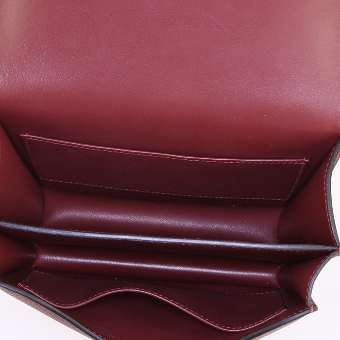 Sac bandoulière Hermes Constance mini en cuir epsom bordeaux - Detail D3
