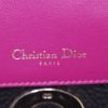 Bolso bandolera Dior Be Dior modelo mediano en cuero granulado - Detail D4 thumbnail