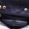Bolso bandolera Chanel Timeless en charol acolchado negro - Detail D3 thumbnail