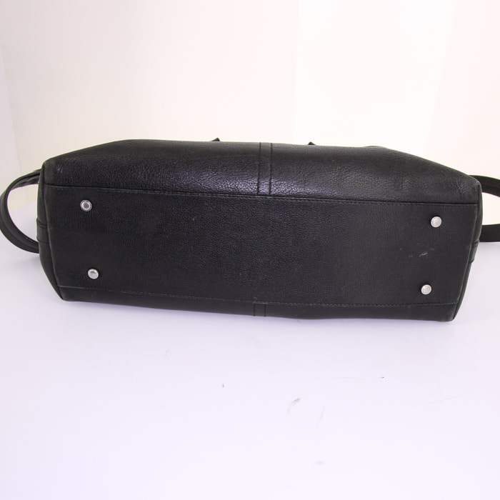 Bolso bandolera Cartier Marcello modelo grande en cuero y negro - Detail D5