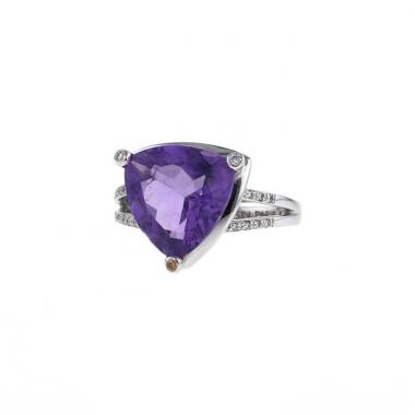 Mauboussin Mes Couleurs à Toi ring in white gold,  diamonds and amethyst and in amethyst
