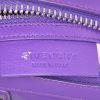 Bolso de mano Givenchy modelo pequeño en cuero violeta - Detail D4 thumbnail