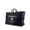 Sac cabas Chanel Deauville en toile denim bleue et cuir bleu - 00pp thumbnail