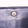 Portafogli Chanel Choco bar in pelle trapuntata nera - Detail D3 thumbnail