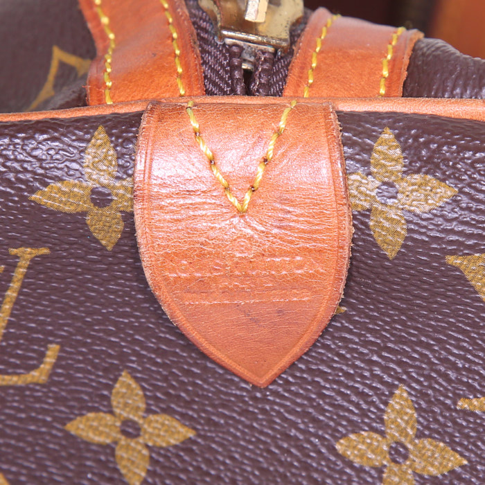 Louis Vuitton Vintage 24 hours bag in brown monogram canvas - Detail D3