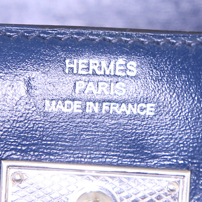 Billetera Hermès Kelly en cuero box azul marino - Detail D3