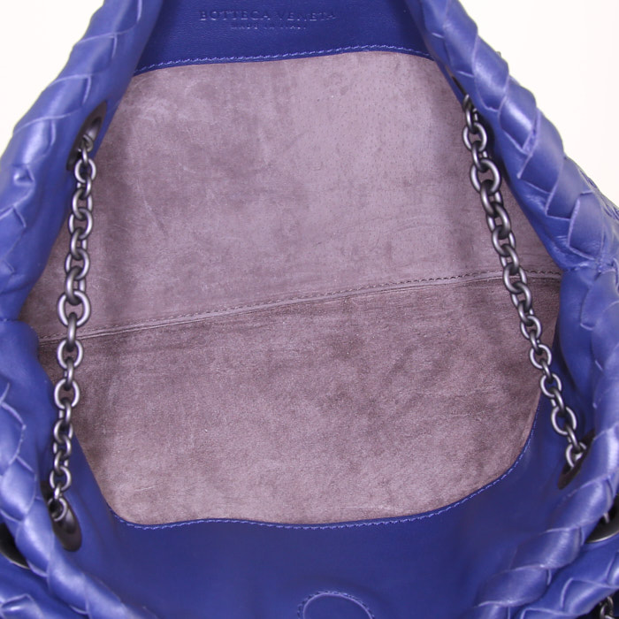 Bolso de mano Bottega Veneta Duo en cuero intrecciato azul - Detail D3