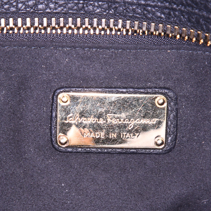 Borsa Salvatore Ferragamo in pelle martellata nera - Detail D3