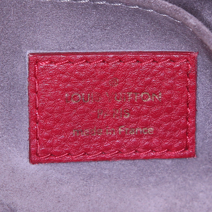 Sac à main Louis Vuitton Sofia Coppola en cuir grainé rouge - Detail D4