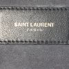 Sac à main Saint Laurent Sac de jour grand modèle en cuir noir - Detail D3 thumbnail
