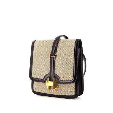 Bolso para llevar al hombro o en la mano Hermès 2002 en lona beige y cuero box azul marino