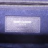 Sac bandoulière Saint Laurent Rive Gauche moyen modèle en cuir grainé bleu-marine - Detail D4 thumbnail