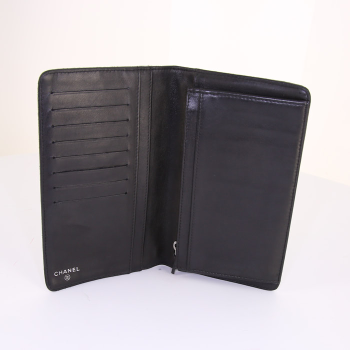 Chanel wallet in black leather - Detail D2