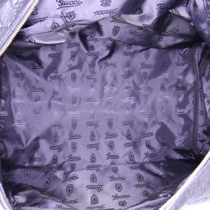 Gucci Suprême GG travel bag in black monogram leather - Detail D3