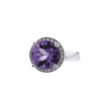 Poiray Fille Cabochon ring in white gold,  amethysts and diamonds Poiray Fille Cabochon ring in white gold,  amethysts and diamonds